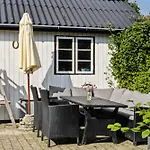 Nyaraló Timber-framed With Bright And Idyllic Garden *