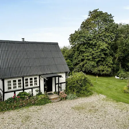 Hébergement de vacances Timber-framed With Bright And Idyllic Garden Juelsminde (Hedensted)