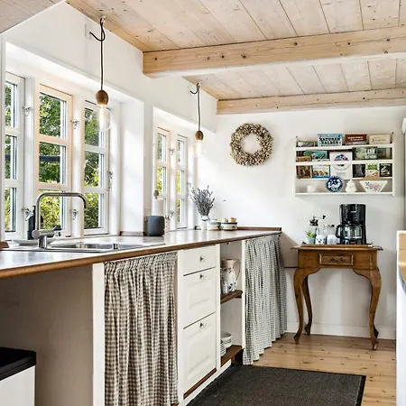 Timber-framed With Bright And Idyllic Garden Holiday home
