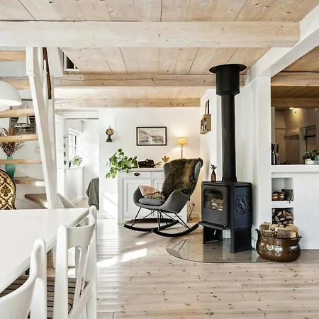 Timber-framed With Bright And Idyllic Garden * Juelsminde (Hedensted)