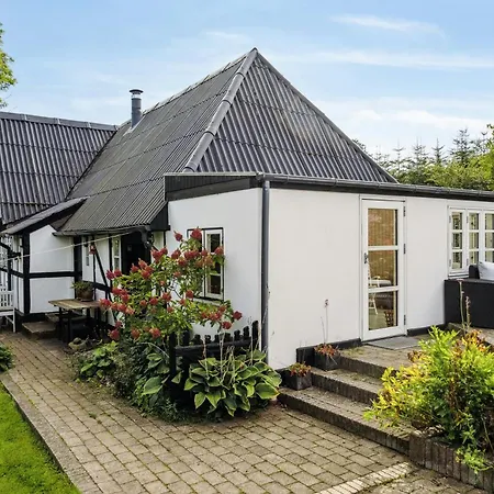 Hébergement de vacances Timber-framed With Bright And Idyllic Garden Juelsminde (Hedensted)