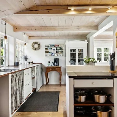 Timber-framed With Bright And Idyllic Garden Holiday home
