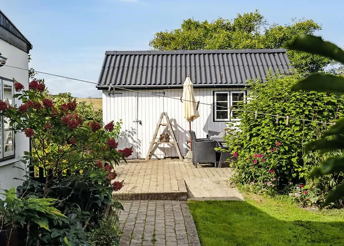 Timber-framed With Bright And Idyllic Garden * Juelsminde (Hedensted)